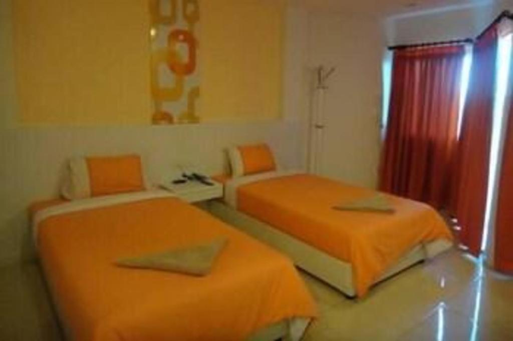 Nana Chat Bangsaen Hotel Si Racha Exterior foto