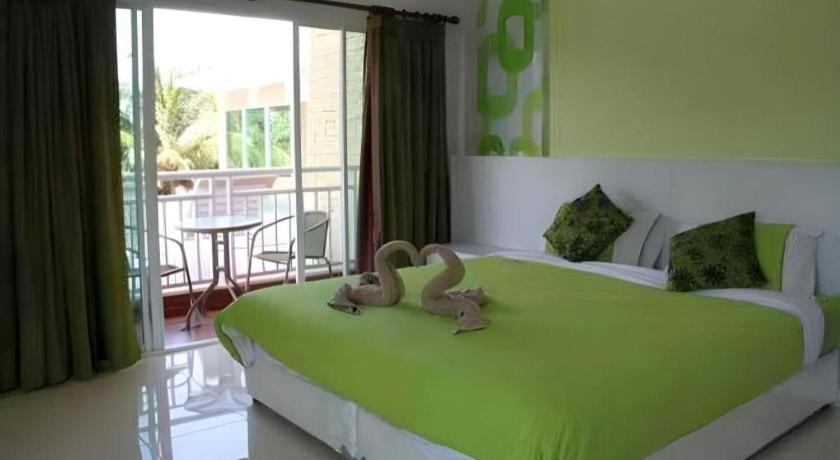 Nana Chat Bangsaen Hotel Si Racha Exterior foto